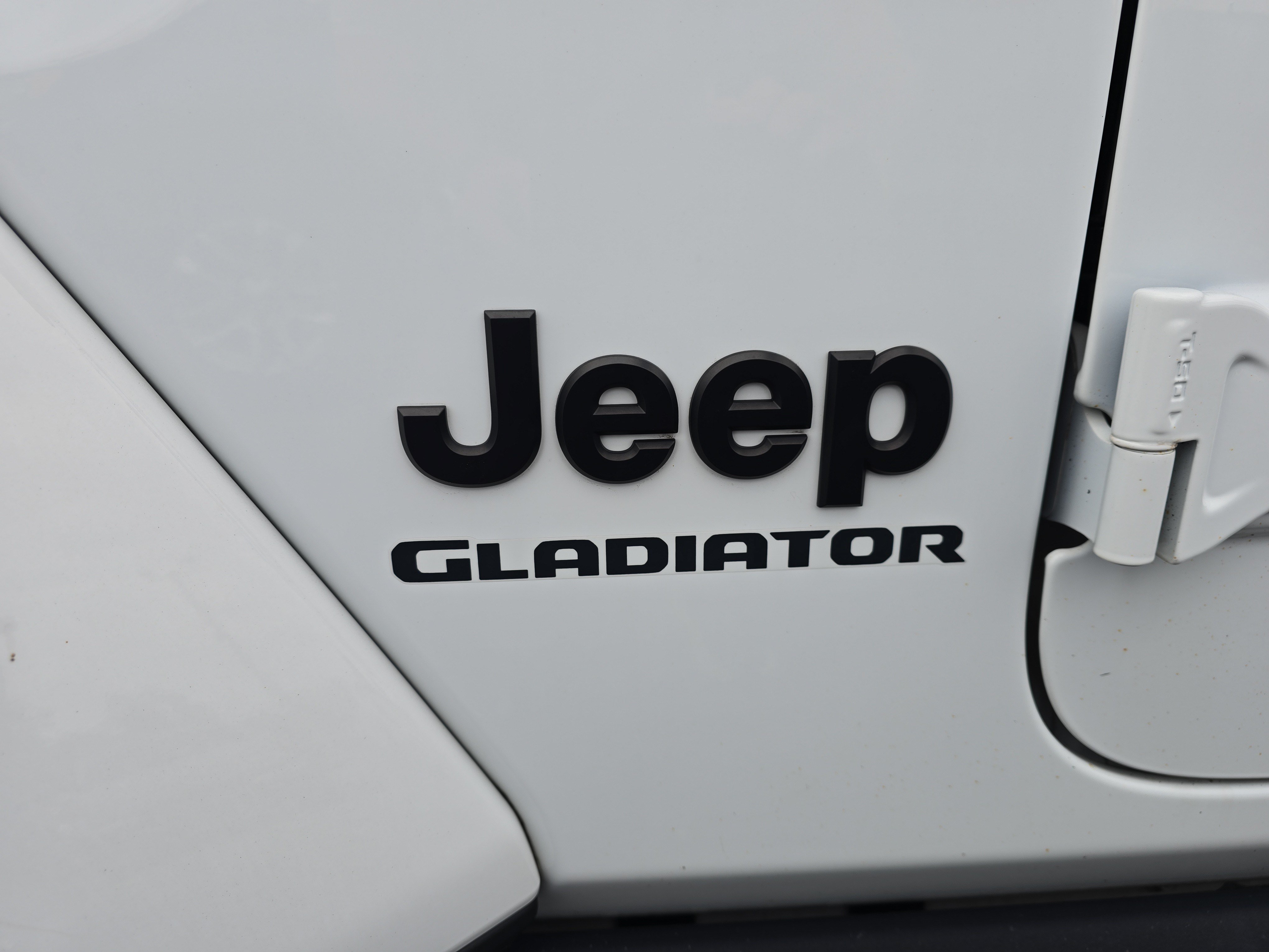 Used 2022 Jeep Gladiator Mojave AWD/4WD image 10