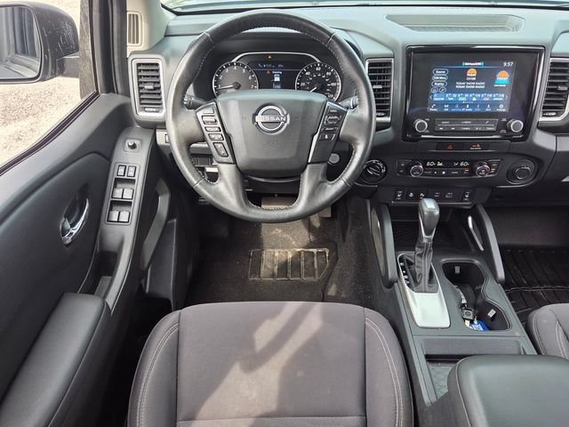 Used 2022 Nissan Frontier SV AWD/4WD image 13