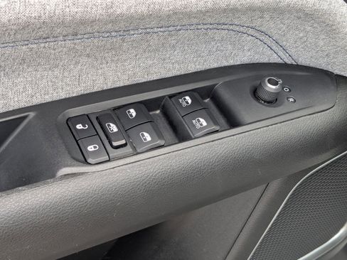 Used 2024 Jeep Compass Latitude AWD/4WD image 12