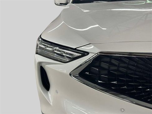 Used 2023 Acura MDX SH-AWD w/ Technology Package image 9