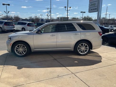 Used 2024 Dodge Durango R/T AWD/4WD image 2