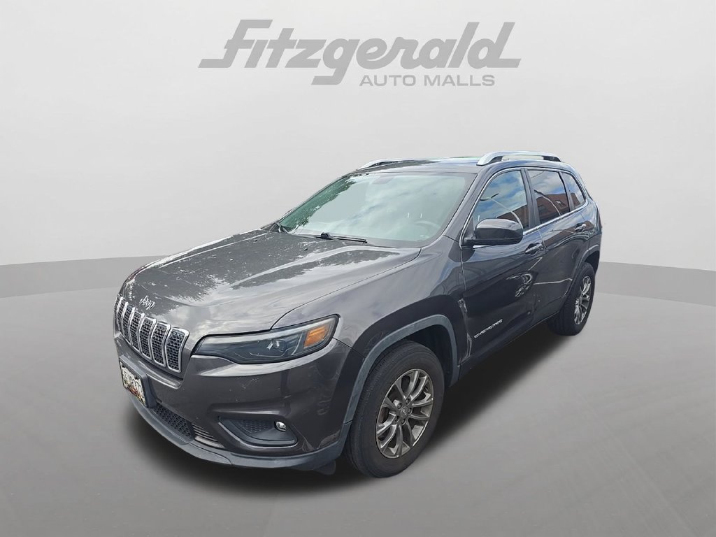 Used 2019 Jeep Cherokee Latitude Plus w/ Cold Weather Group AWD/4WD image 1