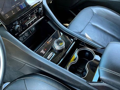 Used 2023 Jeep Grand Cherokee L Limited w/ Black Appearance Package image 18