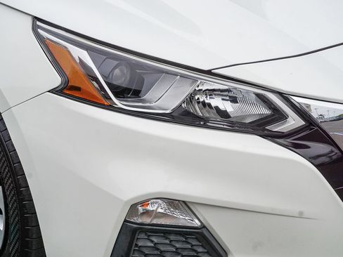 Used 2020 Nissan Altima 2.5 S FWD image 11