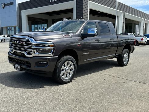 New 2026 RAM 2500 Laramie w/ Towing Technology Group AWD/4WD image 31