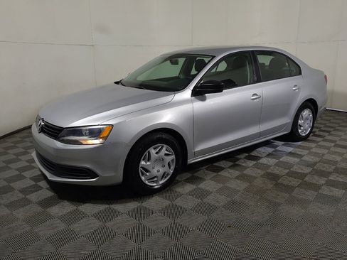 Used 2014 Volkswagen Jetta S FWD image 2