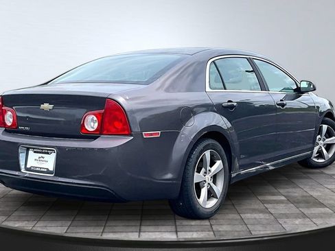 Used 2011 Chevrolet Malibu LT FWD image 2
