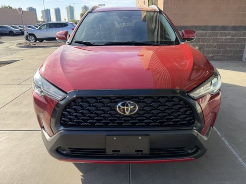 Used 2023 Toyota Corolla Cross LE image 10