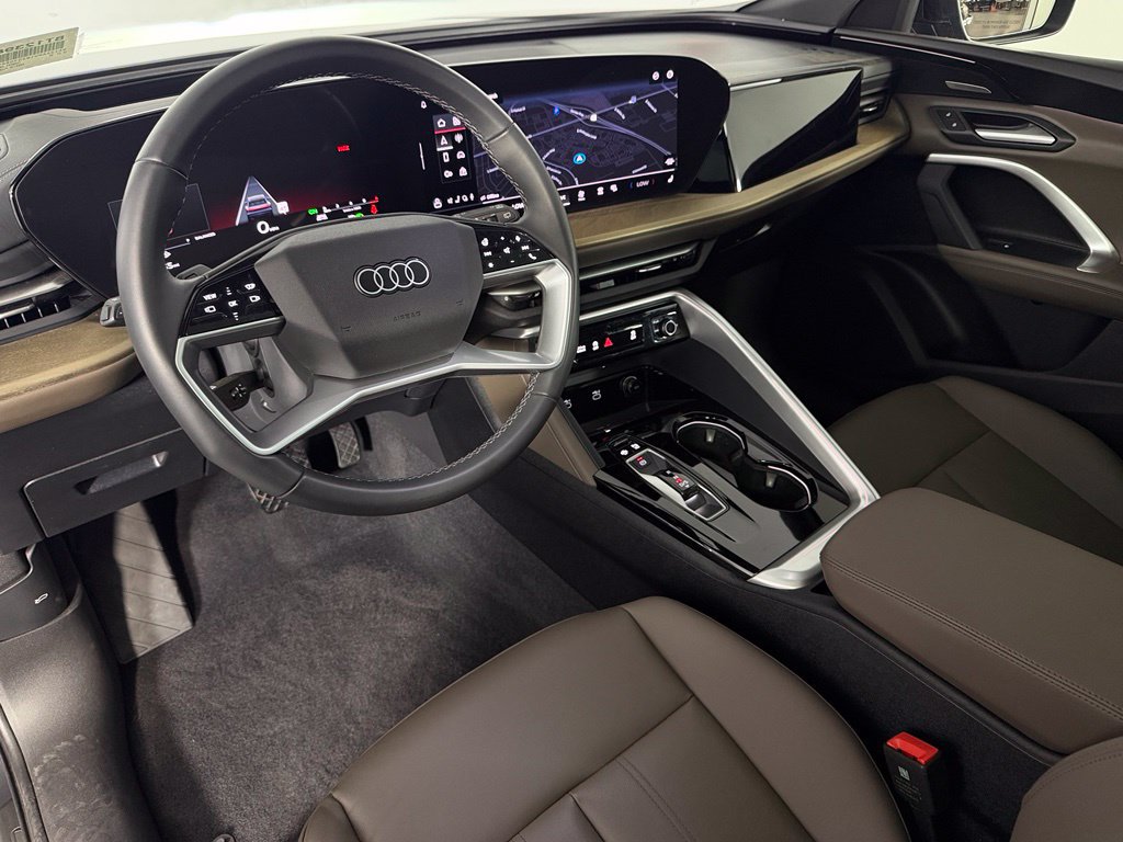 Used 2025 Audi Q5 Premium Plus AWD/4WD image 14
