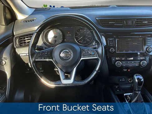 Used 2022 Nissan Rogue Sport SV w/ Technology Package image 10