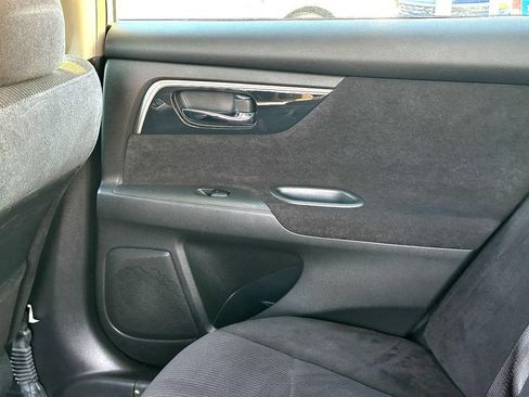Used 2013 Nissan Altima 2.5 SV FWD image 21