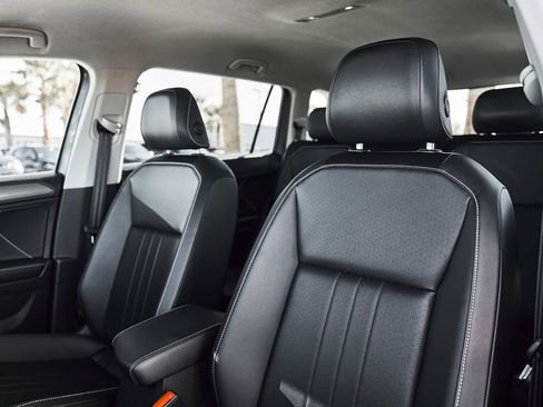 Used 2024 Volkswagen Tiguan Wolfsburg Edition FWD image 23