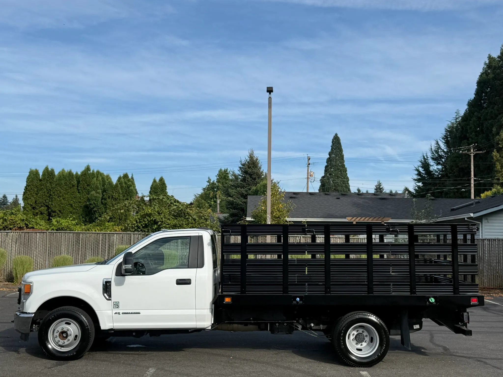 Used 2022 Ford F350 XL w/ Power Equipment Group RWD image 2