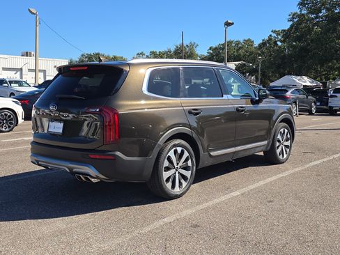 Used 2021 Kia Telluride EX w/ EX Premium Package image 5