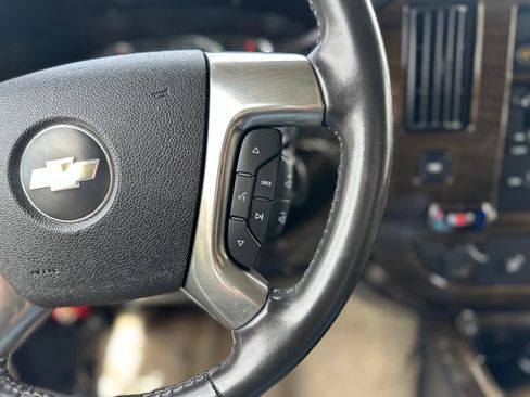 Used 2008 Chevrolet Express 1500 w/ Preferred Equipment Group RWD image 20