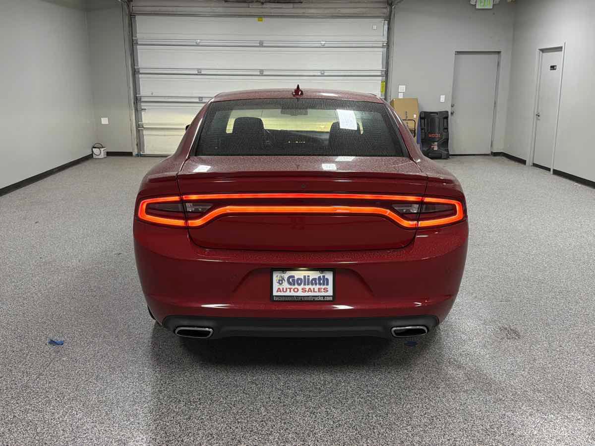 Used 2017 Dodge Charger R/T w/ Plus Group RWD image 4