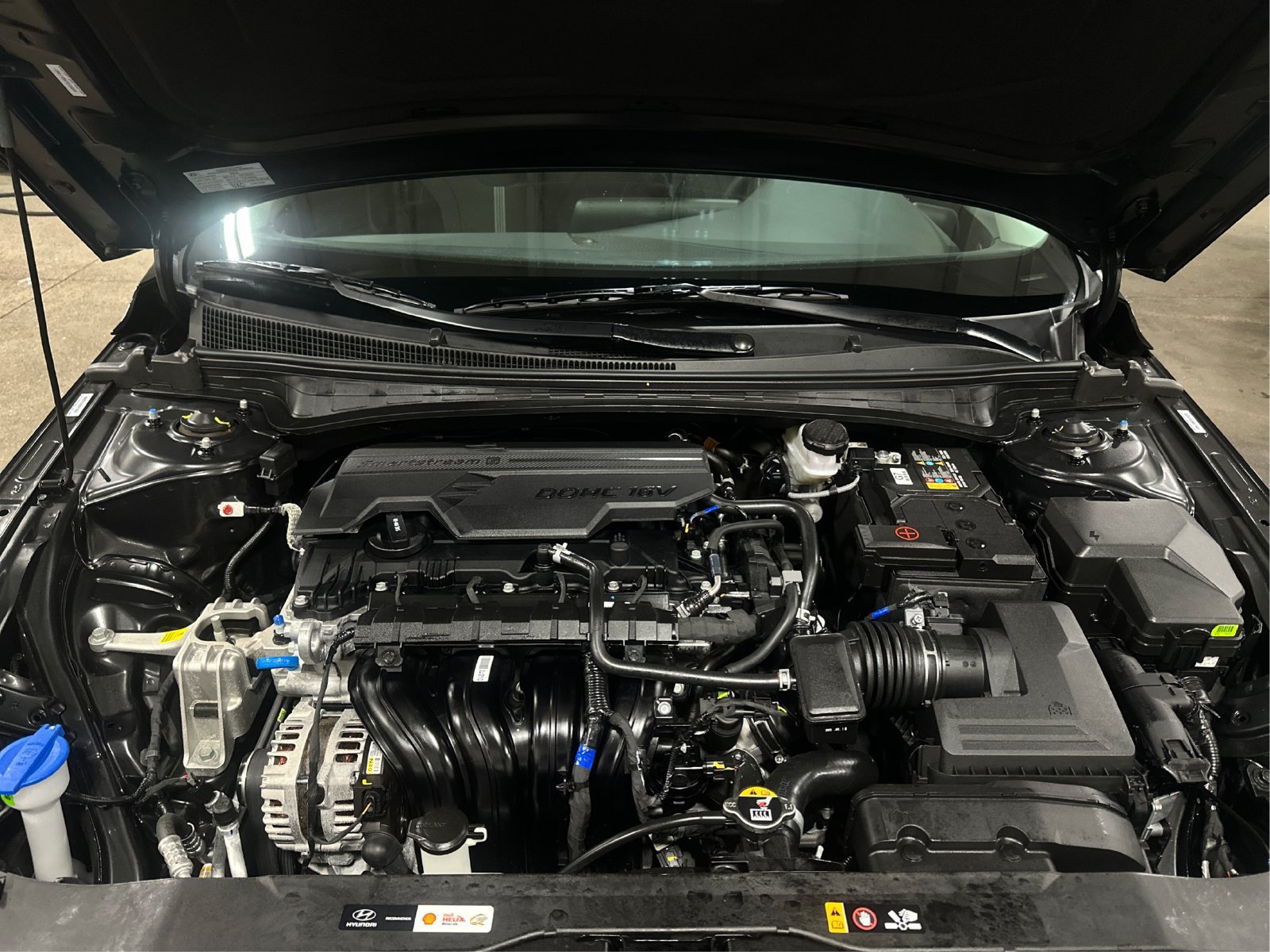 Used 2026 Hyundai Elantra SE FWD image 11