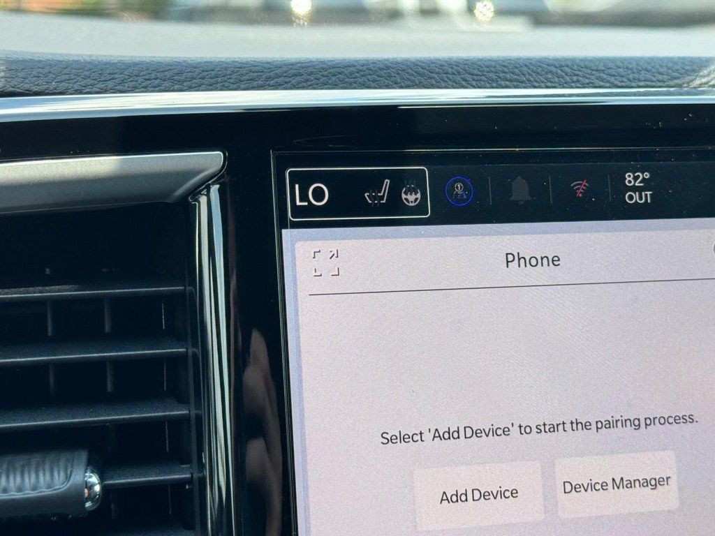 New 2027 Chrysler Pacifica Select FWD image 17