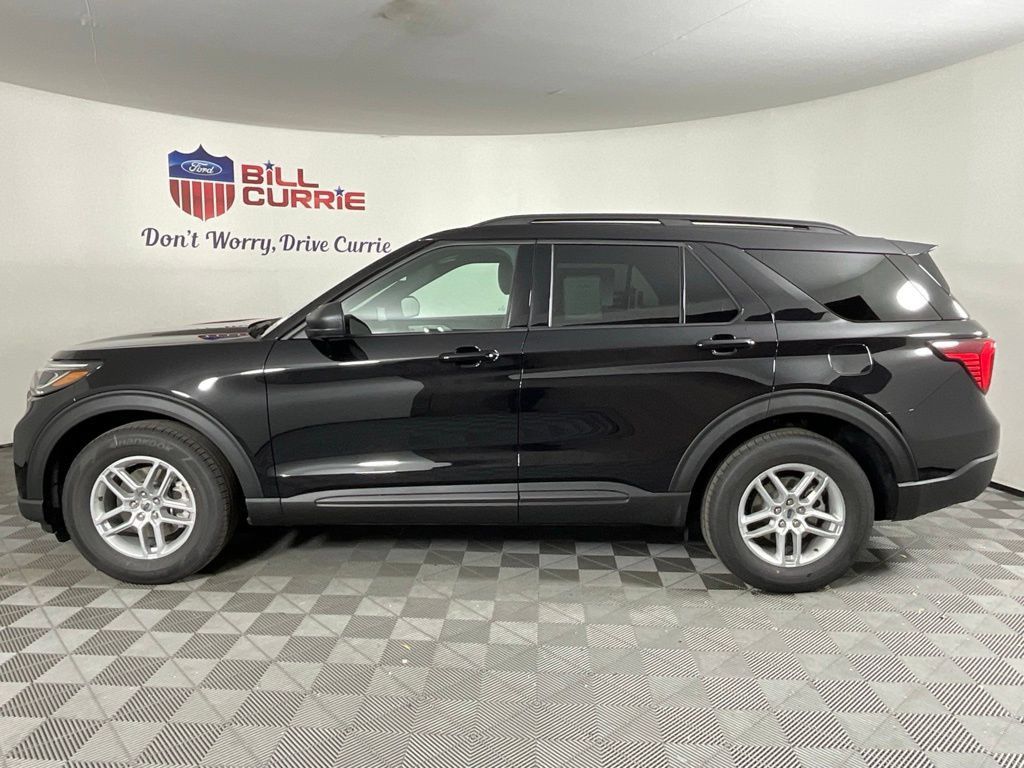 New 2027 Ford Explorer Active RWD image 6
