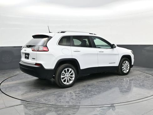 Used 2019 Jeep Cherokee Latitude w/ Cold Weather Group image 7