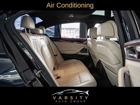 Used 2018 BMW M550i xDrive image 16