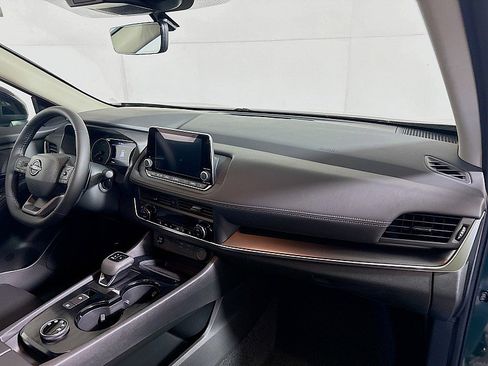 New 2026 Nissan Rogue SV image 28