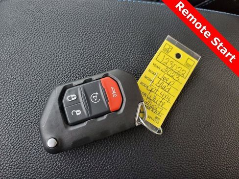 Used 2023 Jeep Gladiator Sport image 39