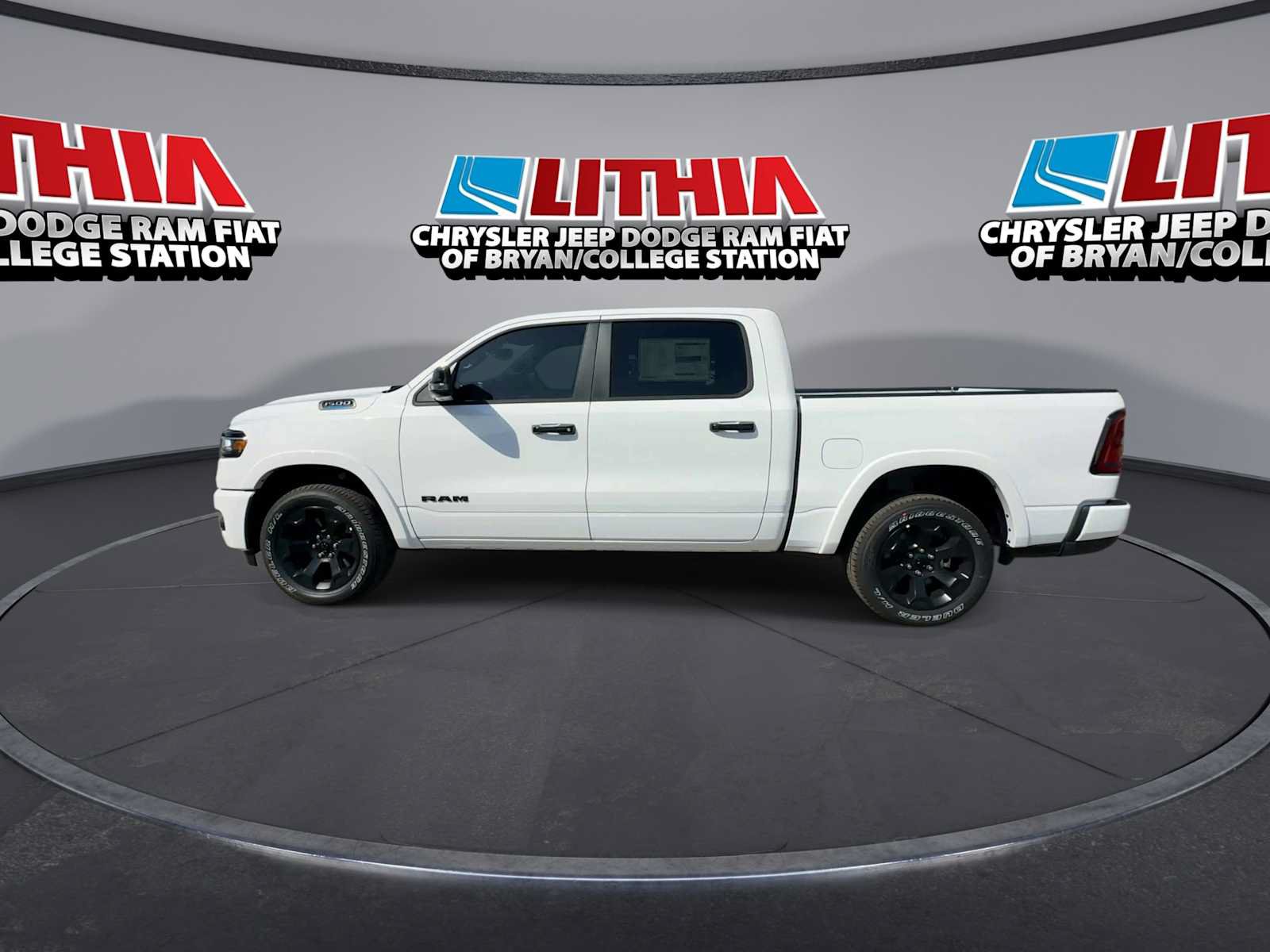 New 2026 RAM 1500 Big Horn AWD/4WD image 5