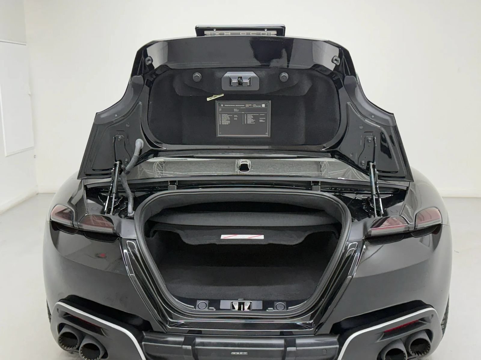 Used 2025 Ferrari Roma Spider RWD image 47