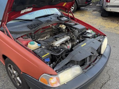 Used 1998 Volvo V70 image 12