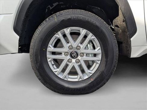 New 2026 Toyota Tundra SR5 image 10