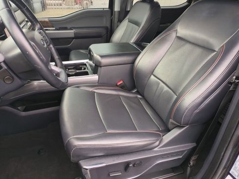 Used 2024 Ford F250 Lariat image 16