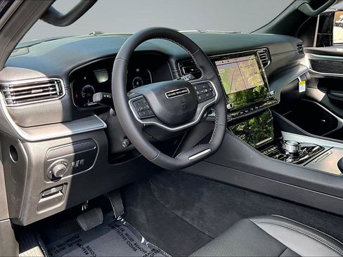 New 2026 Jeep Grand Wagoneer L 4WD w/ Premium Group I image 7
