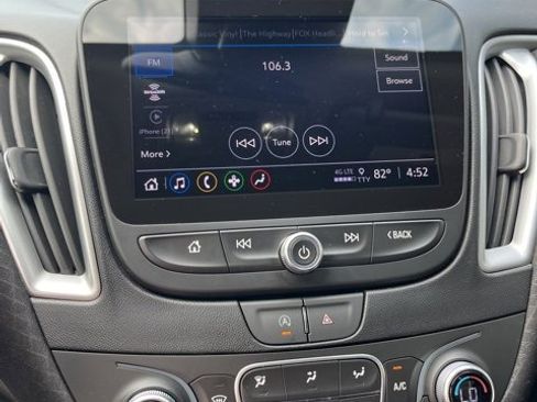 Used 2023 Chevrolet Malibu LT image 12