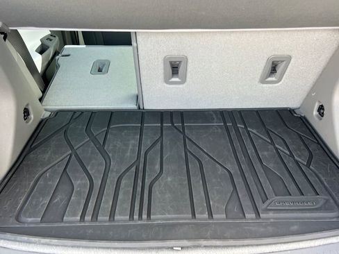 Used 2023 Chevrolet Bolt EUV Premier w/ Sun & Sound Package image 14