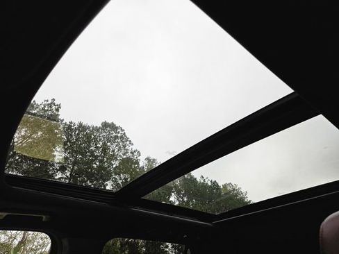 Used 2023 Ford Expedition Limited image 27