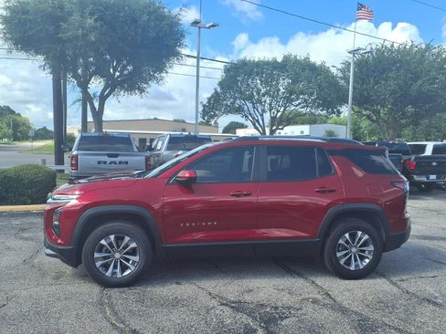 Used 2026 Chevrolet Equinox LT FWD image 24