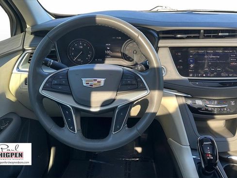 Used 2022 Cadillac XT5 Premium Luxury w/ Technology Package image 5