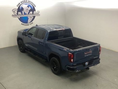 New 2026 GMC Sierra 1500 Elevation image 11