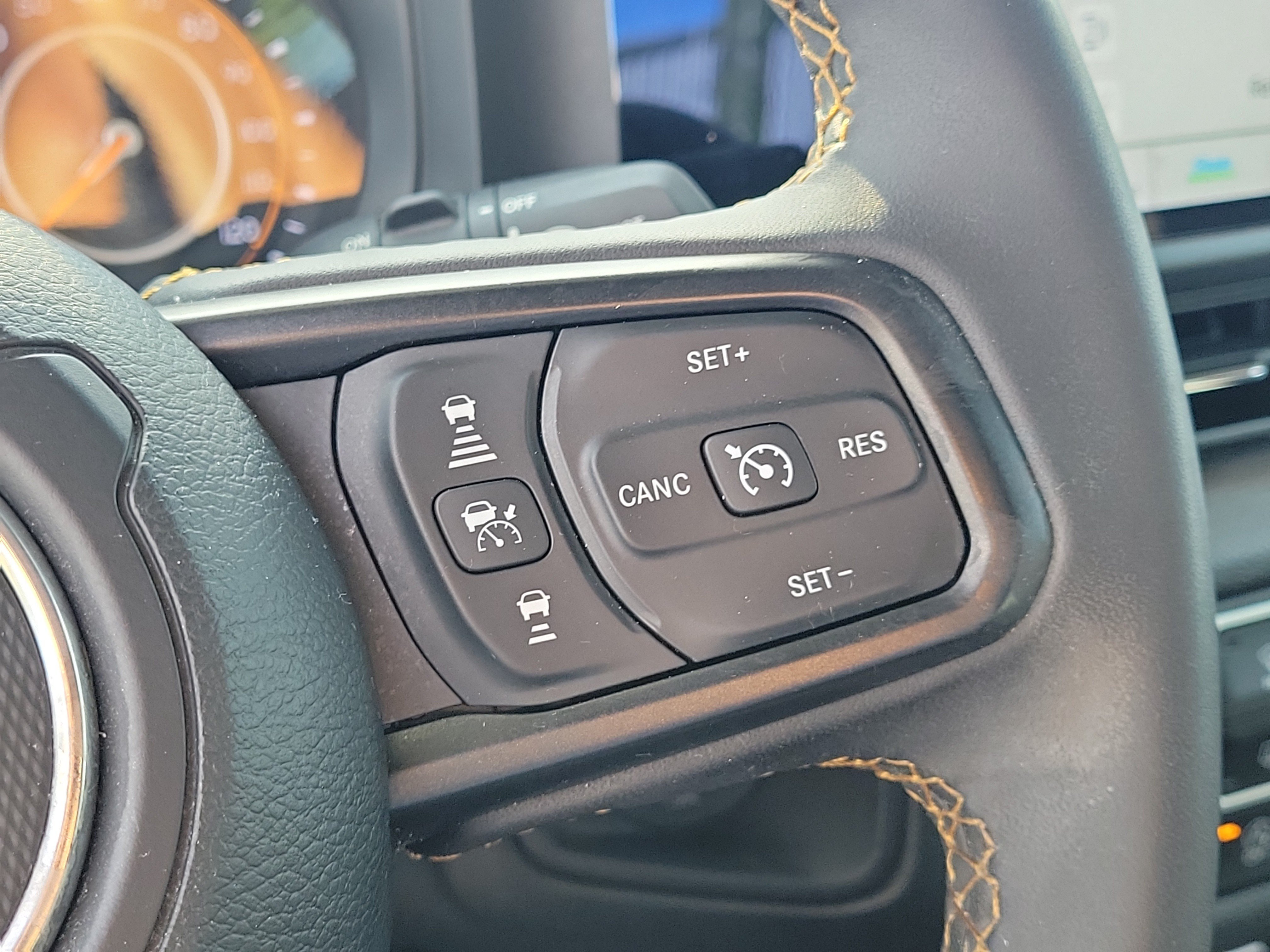 Used 2024 Jeep Wrangler Unlimited Sport AWD/4WD image 31