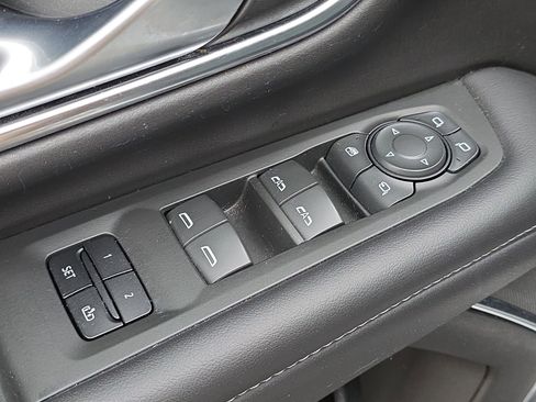 Certified 2022 Chevrolet Tahoe Z71 w/ Luxury Package image 18