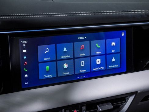 New 2025 Porsche Macan 4 Electric image 22