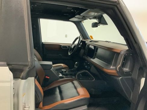 Used 2024 Ford Bronco Outer Banks image 37