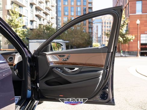Used 2017 Mercedes-Benz S 550 Sedan image 45