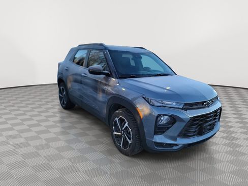 Used 2021 Chevrolet TrailBlazer RS image 2