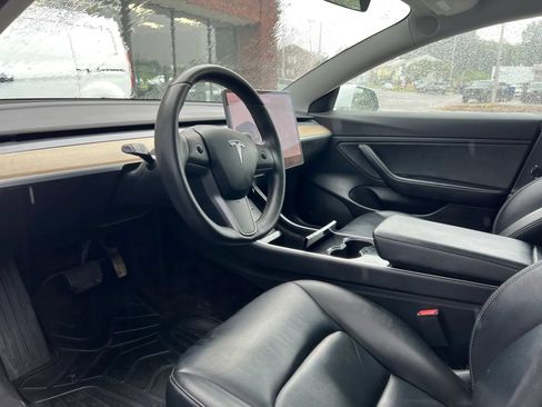 Used 2019 Tesla Model 3 Long Range AWD/4WD image 2