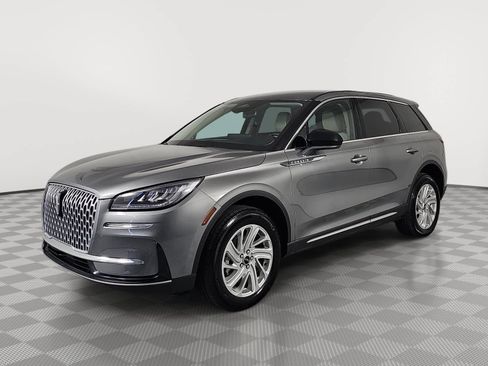 Used 2025 Lincoln Corsair FWD image 4