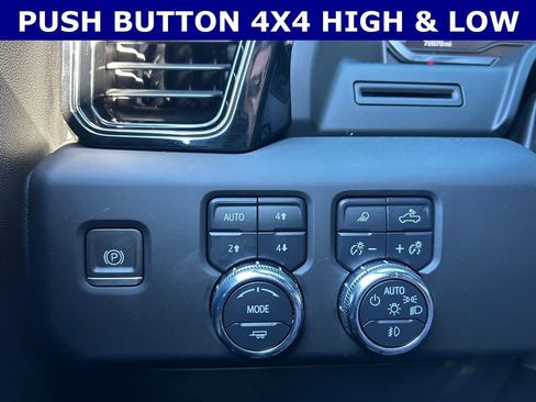 Used 2023 GMC Sierra 1500 AT4 w/ AT4 Premium Package image 18
