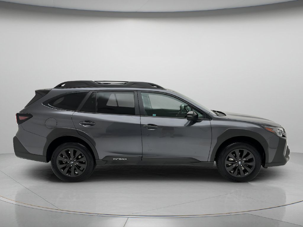 Used 2025 Subaru Outback Onyx Edition AWD/4WD image 3