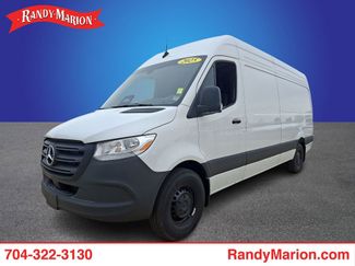 Used 2025 Mercedes-Benz Sprinter 2500 video 1